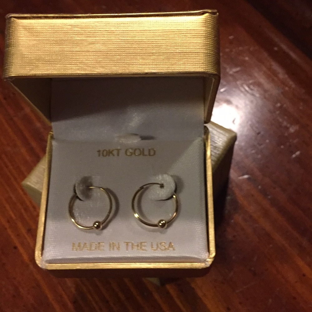 10K YG Earrings